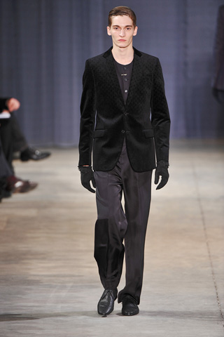 Louis Vuitton / - 2009-2010